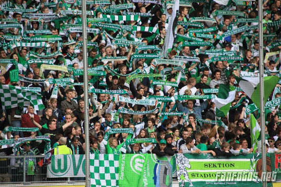 VfL Wolfsburg vs FC St. Pauli (2-2)