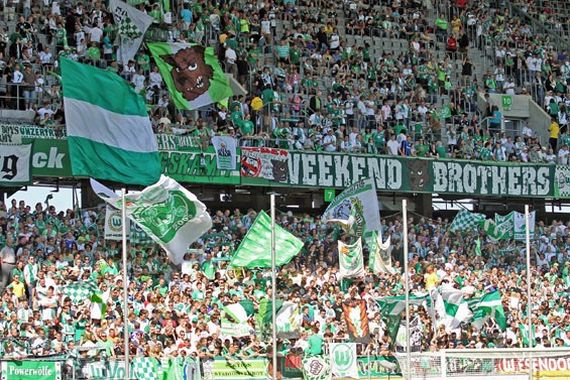 VfL Wolfsburg vs 1. FC Kaiserslautern (1-2)