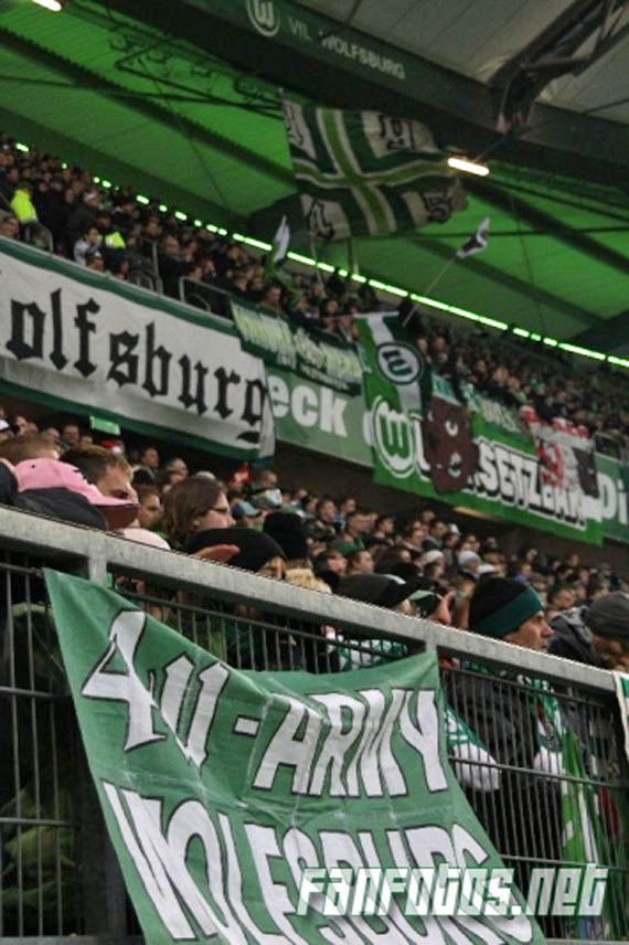 VfL Wolfsburg vs 1. FSV Mainz 05 (2-2)