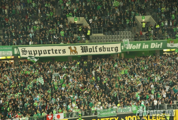 VfL Wolfsburg vs Hamburger SV (2-1)
