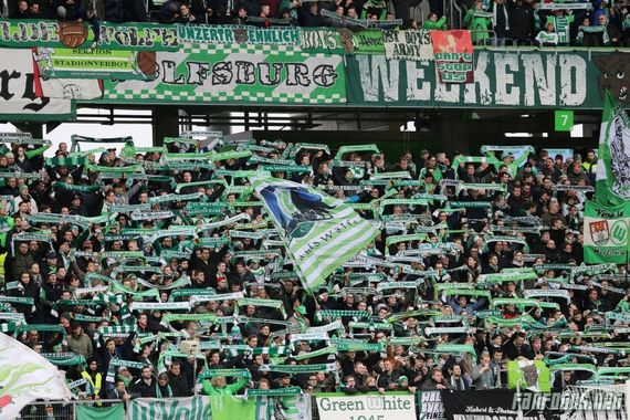 VfL Wolfsburg vs Borussia Mönchengladbach (2-1)