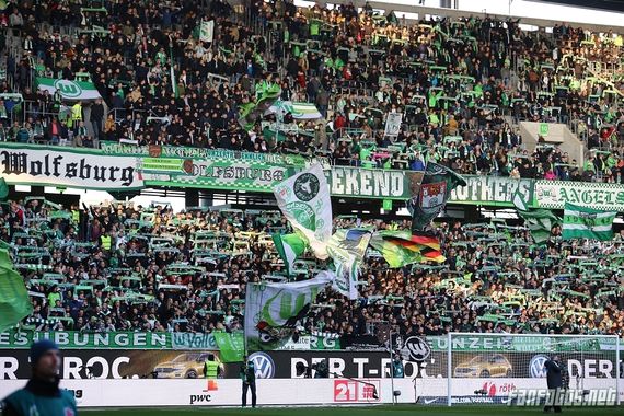 VfL Wolfsburg vs Borussia Dortmund (0-1
)