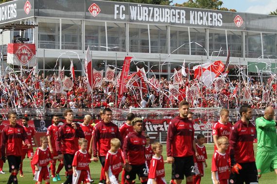 Würzburger Kickers vs 1. FC Kaiserslautern (1-1)