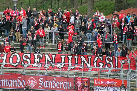 FC Erzgebirge Aue vs Würzburger Kickers (3-1)