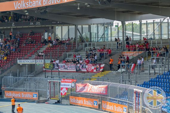 Eintracht Braunschweig vs Würzburger Kickers (5-2)