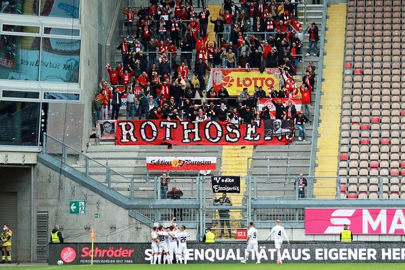 1. FC Kaiserslautern vs Würzburger Kickers (0-2)