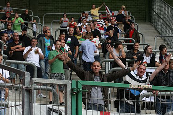 Borussia Mönchengladbach vs Bolton Wanderers (2-2) (2)