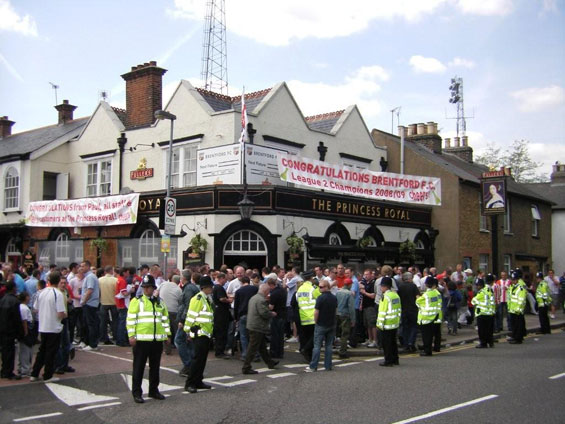 Brentford FC vs Luton Town (2-0) (3)