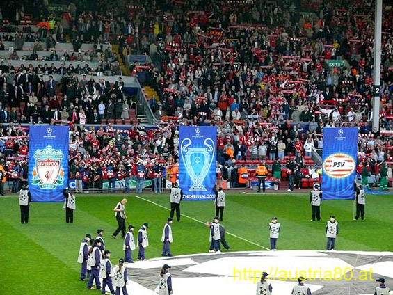 FC Liverpool vs PSV Eindhoven (1-0) (9)