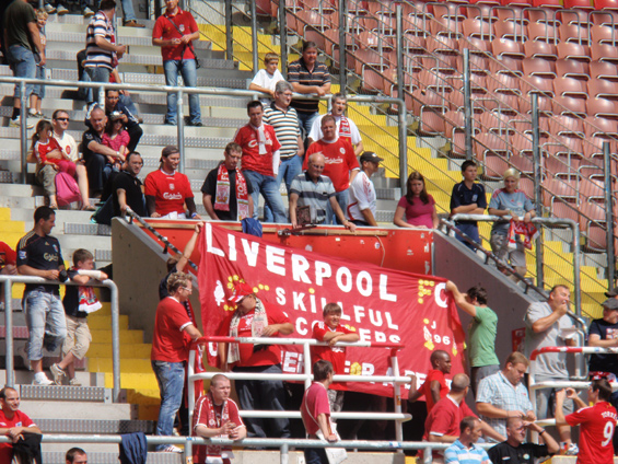 1. FC Kaiserslautern vs FC Liverpool (1-0) (1)