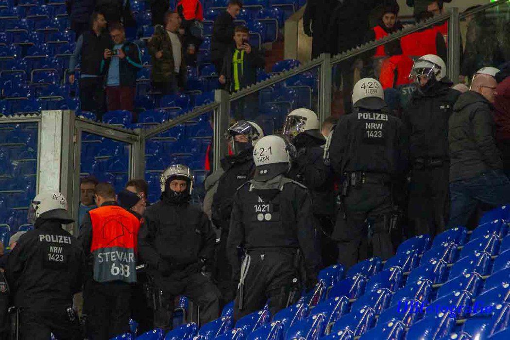 FC Schalke 04 vs Manchester City (2-3) (4)