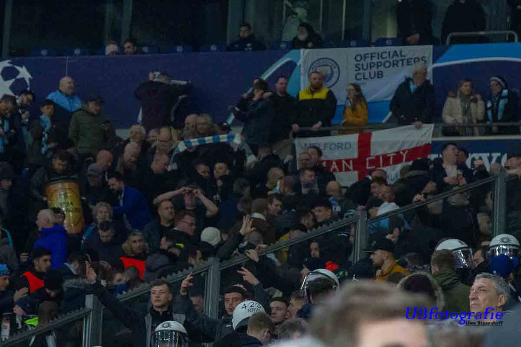 FC Schalke 04 vs Manchester City (2-3) (9)