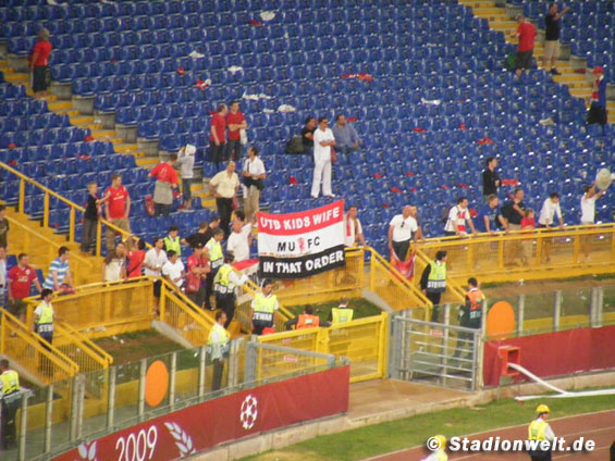 Manchester United vs FC Barcelona (0-2) (13)