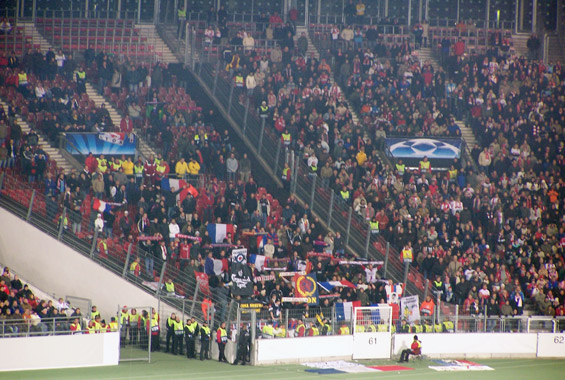 VfB Stuttgart vs Olympique Lyon (0-2) (4)