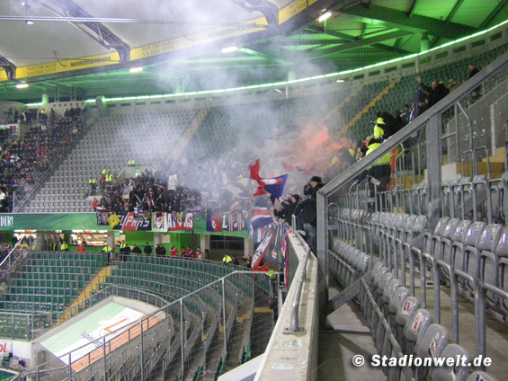VfL Wolfsburg vs Paris SG (1-3) (3)