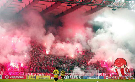 Olympiakos Piräus vs AEK Athen (3-0) (2)