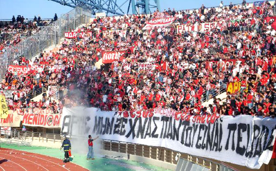 Olympiakos Piräus vs AEK Athen (3-0) (2)