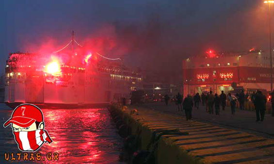 Olympiakos Piräus vs AEK Athen (3-0) (9)