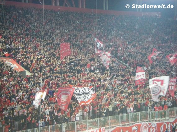 Olympiakos Piräus vs Borussia Dortmund (3-1) (9)