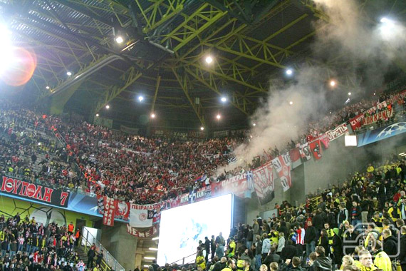 Borussia Dortmund vs Olympiakos Piräus (1-0) (4)