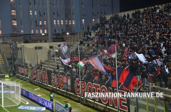 FC Crotone vs AC Siena (0-0) (1)