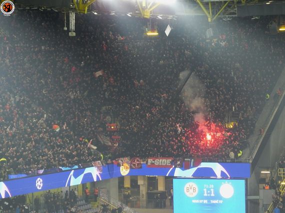 Borussia Dortmund vs Ajax Amsterdam (1-3) (2)