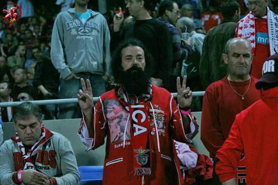 Hapoel Tel Aviv vs Benfica Lissabon (3-0) (2)