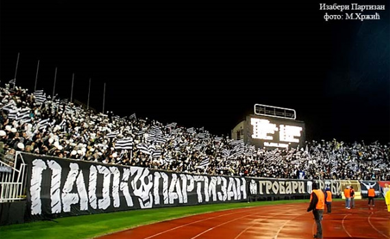 Partizan Belgrad vs Schachtjor Donezk (0-3) (2)