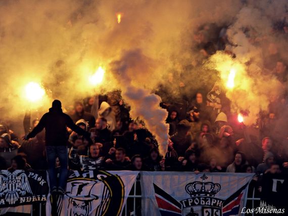 Partizan Belgrad vs Roter Stern Belgrad (1-2) (24)