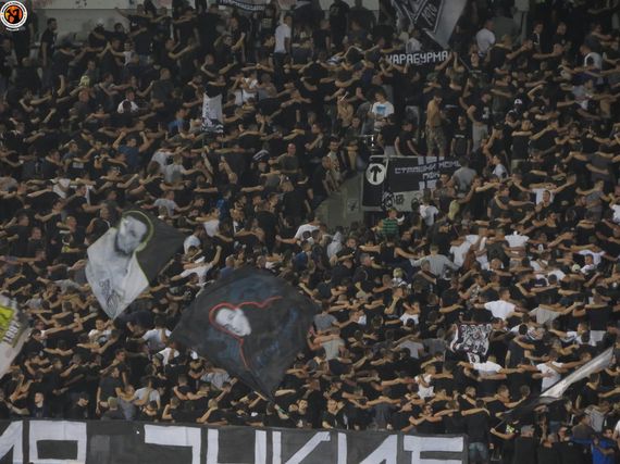 Partizan Belgrad vs Roter Stern Belgrad (1-1) (8)