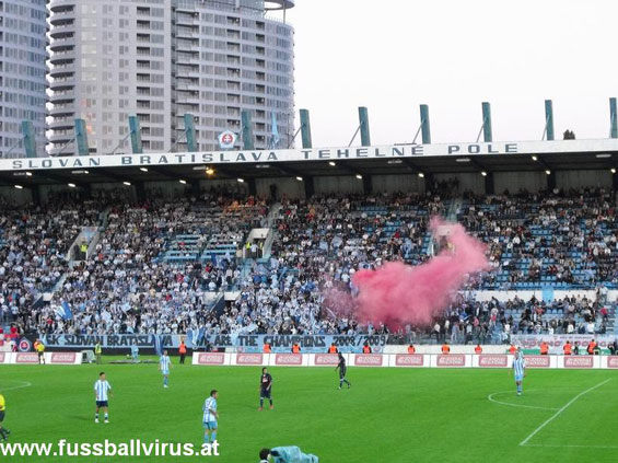 Slovan Bratislava vs SSC Neapel (0-1) (12)
