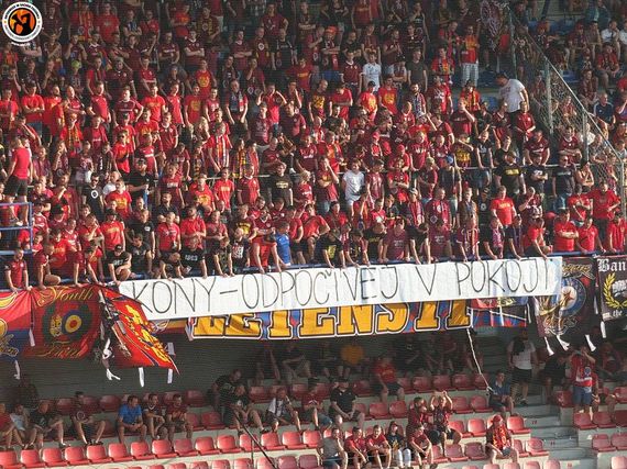 Sparta Prag vs Roter Stern Belgrad (0-1) (2)