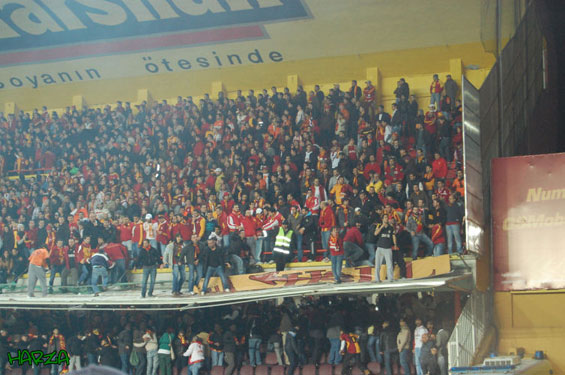 Galatasaray Istanbul vs Fenerbahce Istanbul (0-0) (9)