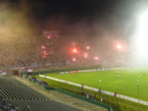 Nacional Montevideo vs River Plate (3-0) (9)